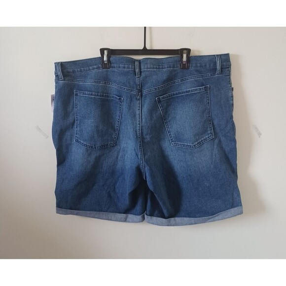Old Navy Mid Rise Wow Jean Shorts Cuffed Pockets Medium Wash Blue Size 24 - Picture 2 of 7